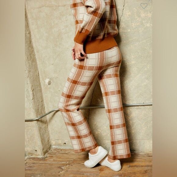 065. SOFT PLAID PANTS - Picture 4 of 12
